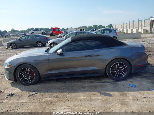 1FATP8UH4M5129834 Ford Mustang Convertible