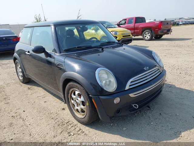 Продажа на аукционе авто 2005 Mini Cooper Classic, vin: WMWRC334X5TJ64227, номер лота: 12669445