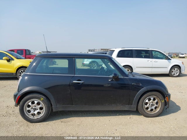 Продажа на аукционе авто 2005 Mini Cooper Classic, vin: WMWRC334X5TJ64227, номер лота: 12669445