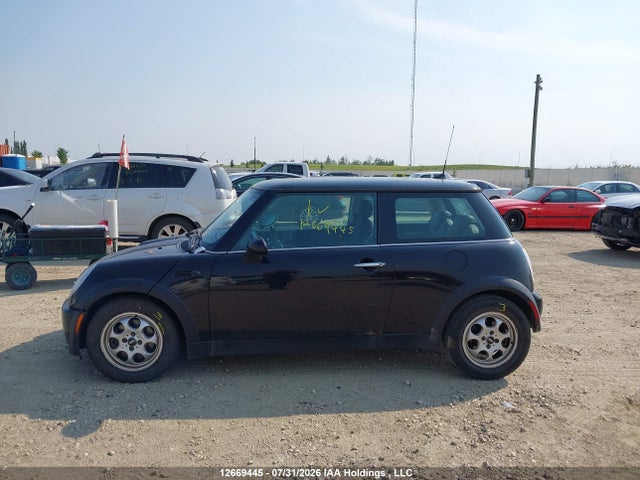 Продажа на аукционе авто 2005 Mini Cooper Classic, vin: WMWRC334X5TJ64227, номер лота: 12669445