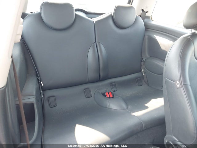 Продажа на аукционе авто 2005 Mini Cooper Classic, vin: WMWRC334X5TJ64227, номер лота: 12669445