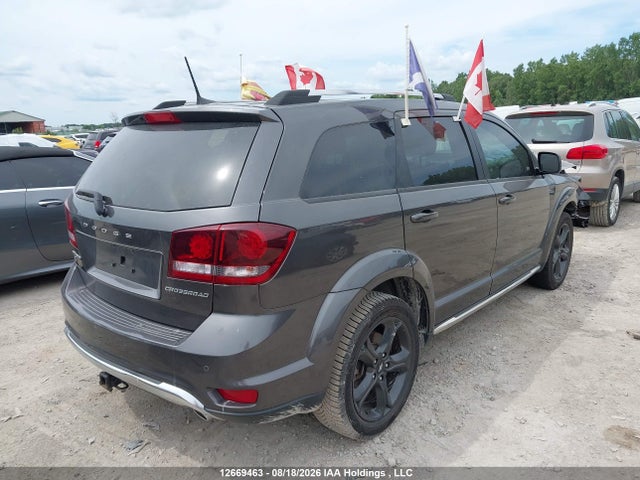 3C4PDDGG0JT523665 Dodge Journey Crossroad