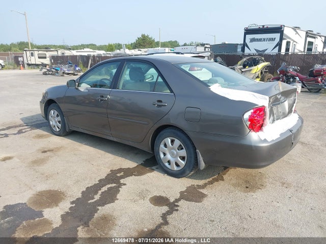 2004 Toyota Camry მანქანა იყიდება აუქციონზე, vin: 4T1BE32K84U804549, აუქციონის ნომერი: 12669478
