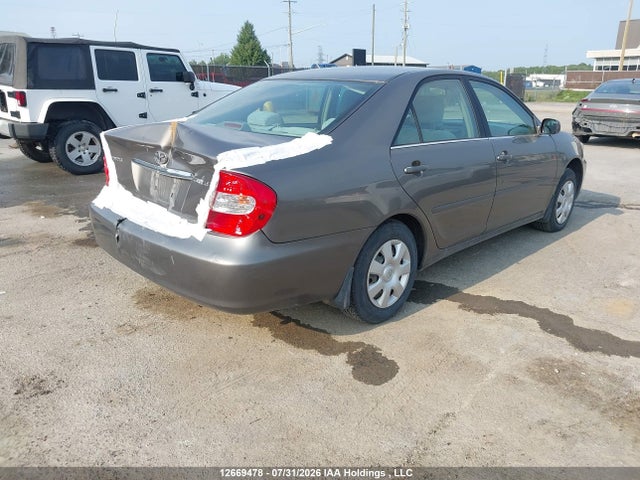 2004 Toyota Camry მანქანა იყიდება აუქციონზე, vin: 4T1BE32K84U804549, აუქციონის ნომერი: 12669478