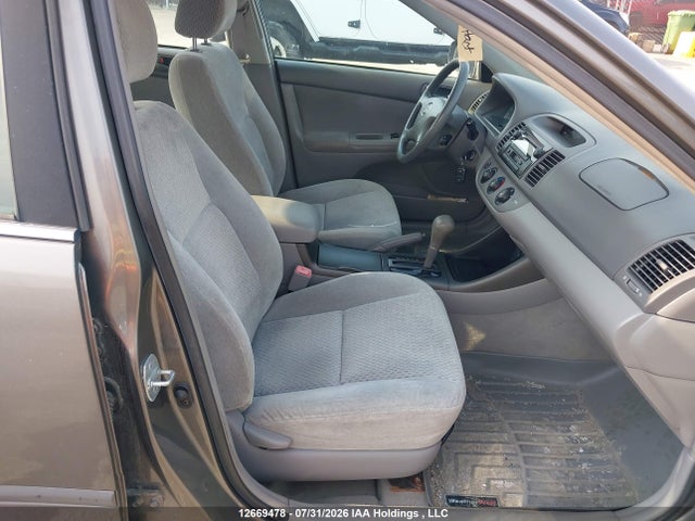 2004 Toyota Camry მანქანა იყიდება აუქციონზე, vin: 4T1BE32K84U804549, აუქციონის ნომერი: 12669478