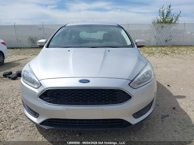Ford FOCUS SE 2018 1FADP3K22JL306071 Image 11