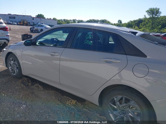 2025 Hyundai Elantra Preferred მანქანა იყიდება აუქციონზე, vin: KMHLM4DG8SU971383, აუქციონის ნომერი: 12669505