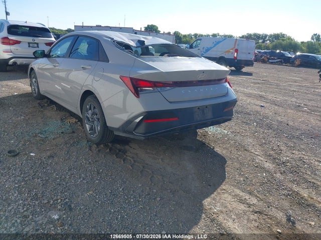 2025 Hyundai Elantra Preferred მანქანა იყიდება აუქციონზე, vin: KMHLM4DG8SU971383, აუქციონის ნომერი: 12669505