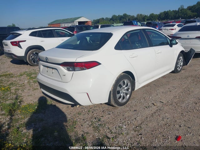 Toyota COROLLA LE 2022 5YFBPMBE3NP346528 Image 4