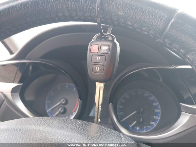 12669563 :رقم المزاد ، 2T1BURHEXFC333080 vin ، 2015 Toyota Corolla L/le/le Pls/prm/s/s Pls مزاد بيع