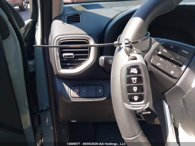 KMHRC8A34TU470885 Hyundai Venue