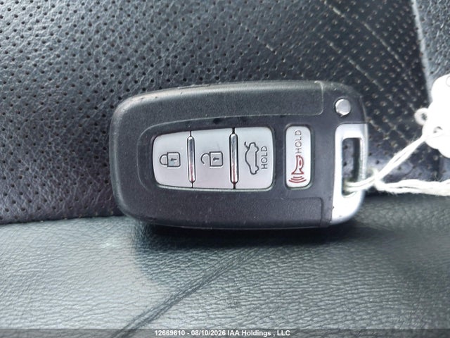 Продажа на аукционе авто 2010 Hyundai Genesis 3.8, vin: KMHHU6KH2AU005543, номер лота: 12669610