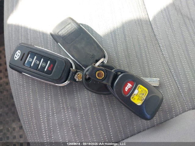 Hyundai ACCENT GL 2016 KMHCT4AE3GU984524 Image 11