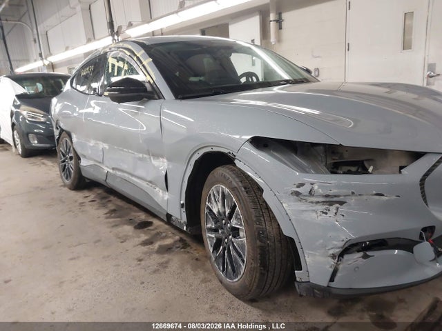 Ford Mustang Mach-e Select 2025 3FMTK1S58SMA25410 Image 6