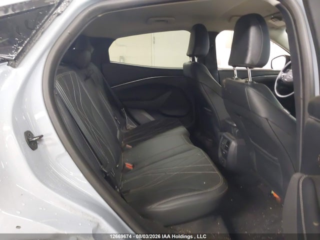 Ford Mustang Mach-e Select 2025 3FMTK1S58SMA25410 Image 8