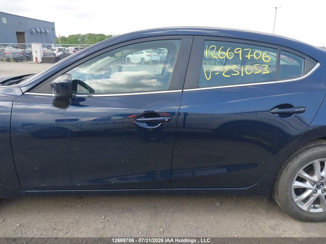 Mazda 3 2018 3MZBN1T76JM231053 Image 15