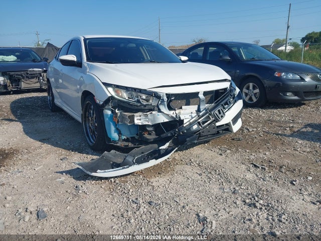 Honda Civic 2018 2HGFC2F51JH013824 main image