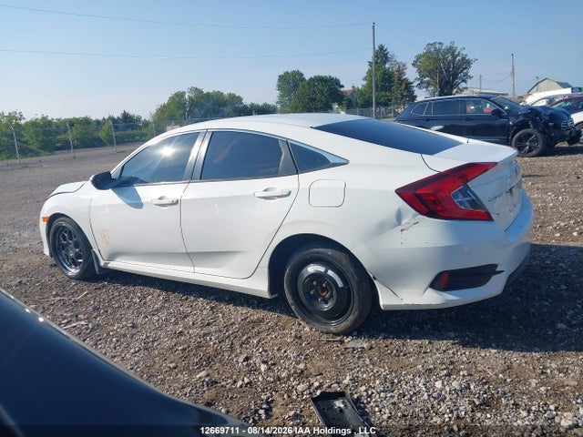 Honda Civic 2018 2HGFC2F51JH013824 Image 14