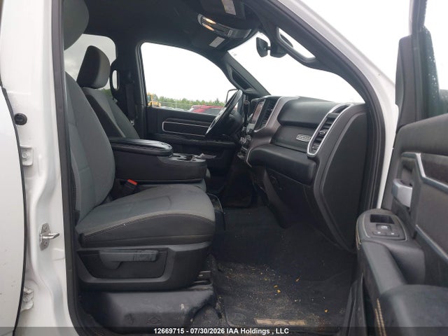 12669715 :رقم المزاد ، 3C63R3DL9RG408635 vin ، 2024 Ram 3500 Big Horn مزاد بيع