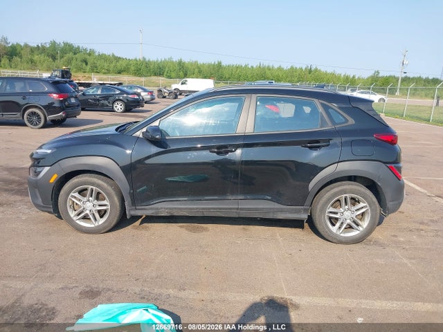 12669716 :رقم المزاد ، KM8K1CAB4NU828359 vin ، 2022 Hyundai Kona Essential Awd مزاد بيع