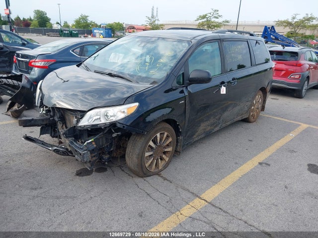 5TDJZ3DC7KS220185 Toyota Sienna Le 7-passenger