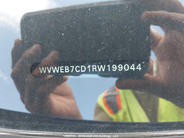 12669743 :رقم المزاد ، WVWEB7CD1RW199044 vin ، 2024 Volkswagen Golf R مزاد بيع