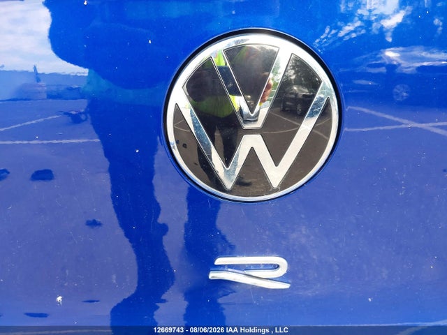 12669743 :رقم المزاد ، WVWEB7CD1RW199044 vin ، 2024 Volkswagen Golf R مزاد بيع