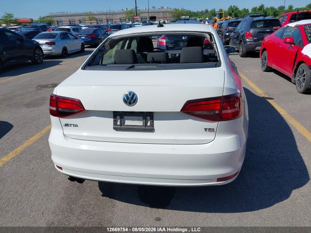 3VW267AJ2GM294190 Volkswagen Jetta 1.4 Tsi Trendline/1.4 Tsi Trendline+