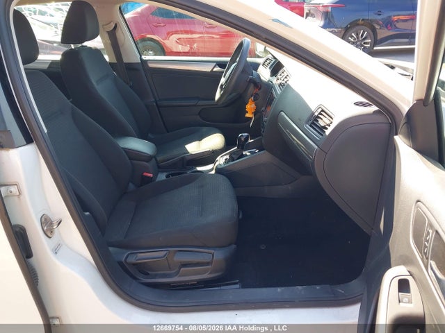 3VW267AJ2GM294190 Volkswagen Jetta 1.4 Tsi Trendline/1.4 Tsi Trendline+