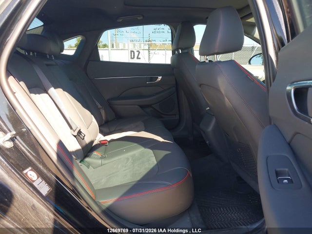KMHL44J23NA235630 Hyundai Sonata Sport