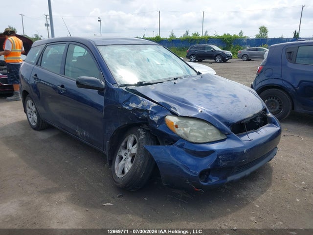 12669771 :رقم المزاد ، 2T1KR32EX5C904427 vin ، 2005 Toyota Matrix مزاد بيع