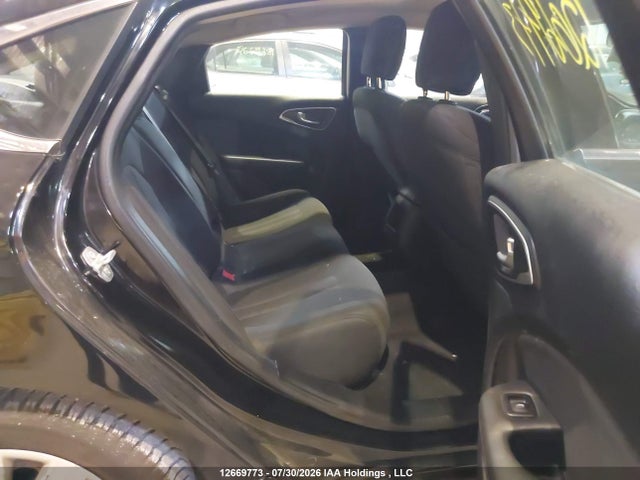 Продаж на аукціоні авто 2015 Chrysler 200, vin: 1C3CCCFB7FN671437, номер лоту: 12669773