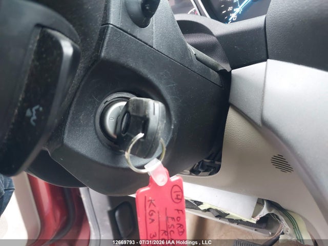 1FMCU9G98EUA64552 Ford ESCAPE SE