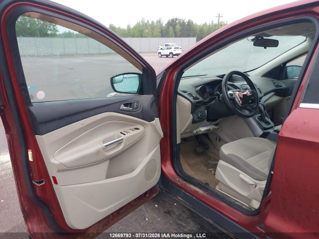 1FMCU9G98EUA64552 Ford ESCAPE SE