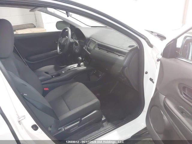 3CZRU6H34MM102752 Honda HR-V LX