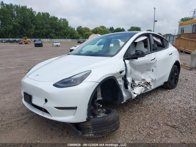 2023 Tesla Model Y მანქანა იყიდება აუქციონზე, vin: 7SAYGDEE5PF777556, აუქციონის ნომერი: 12669828