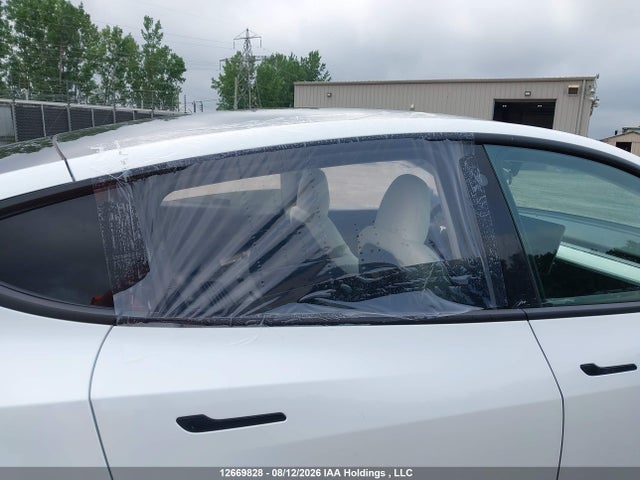 2023 Tesla Model Y მანქანა იყიდება აუქციონზე, vin: 7SAYGDEE5PF777556, აუქციონის ნომერი: 12669828