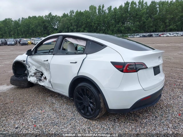 2023 Tesla Model Y მანქანა იყიდება აუქციონზე, vin: 7SAYGDEE5PF777556, აუქციონის ნომერი: 12669828