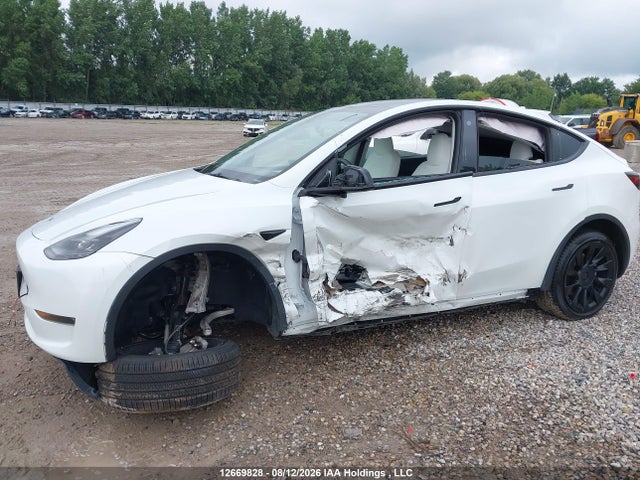 2023 Tesla Model Y მანქანა იყიდება აუქციონზე, vin: 7SAYGDEE5PF777556, აუქციონის ნომერი: 12669828