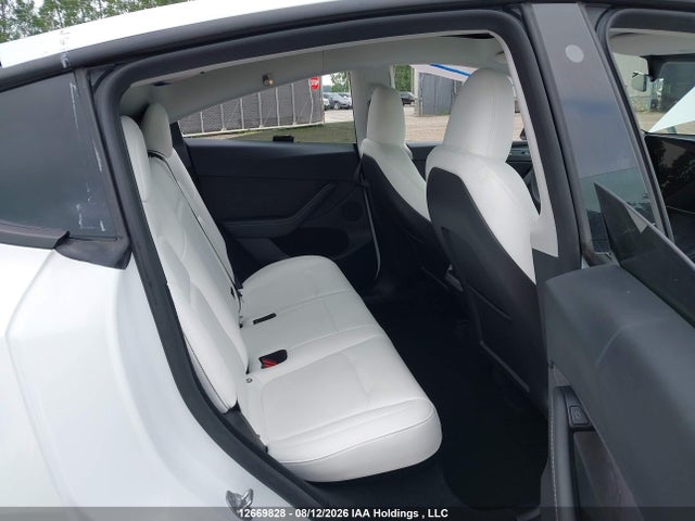 2023 Tesla Model Y მანქანა იყიდება აუქციონზე, vin: 7SAYGDEE5PF777556, აუქციონის ნომერი: 12669828