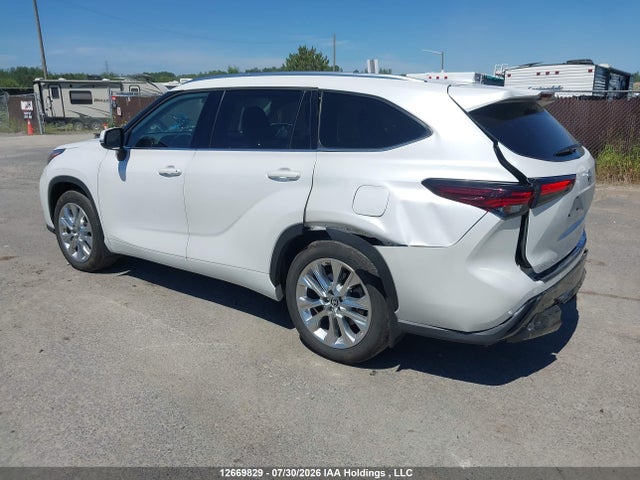 5TDXBRCH1RS628013 Toyota Highlander