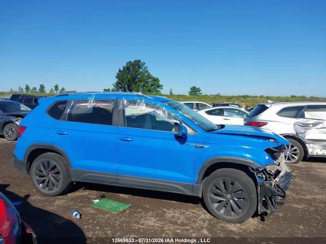 12669833 :رقم المزاد ، 3VVWX7B26NM030509 vin ، 2022 Volkswagen Taos Comfortline مزاد بيع