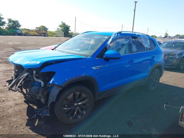 12669833 :رقم المزاد ، 3VVWX7B26NM030509 vin ، 2022 Volkswagen Taos Comfortline مزاد بيع
