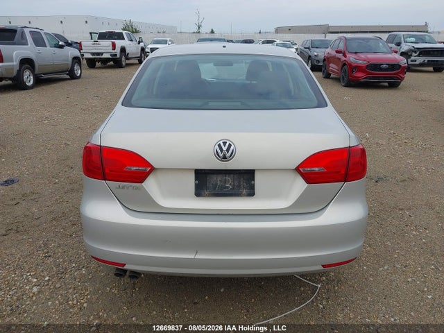 2012 Volkswagen Jetta S მანქანა იყიდება აუქციონზე, vin: 3VW2K7AJ4CM316213, აუქციონის ნომერი: 12669837