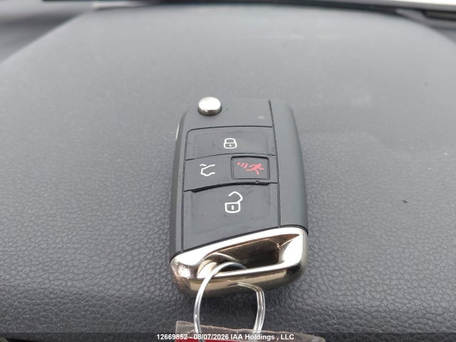 Продаж на аукціоні авто 2018 Volkswagen Tiguan Comfortline, vin: 3VV2B7AX4JM116857, номер лоту: 12669852