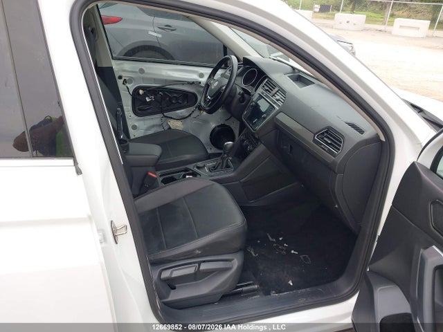 Продаж на аукціоні авто 2018 Volkswagen Tiguan Comfortline, vin: 3VV2B7AX4JM116857, номер лоту: 12669852