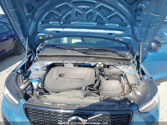 Продаж на аукціоні авто 2025 Volvo Xc40 B5 Ultra Dark Theme, vin: YV4L12UM1S2580172, номер лоту: 12669853
