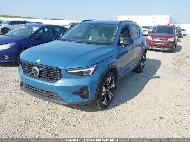 Продаж на аукціоні авто 2025 Volvo Xc40 B5 Ultra Dark Theme, vin: YV4L12UM1S2580172, номер лоту: 12669853