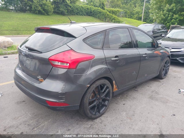 Ford FOCUS SE 2015 1FADP3K26FL257660 Image 4