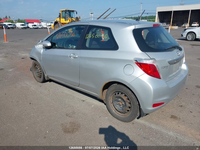 VNKJTUD37EA008421 Toyota Yaris Ce